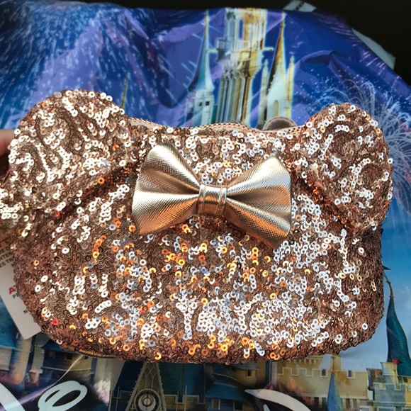 Rose Gold Minnie Mouse Fanny Pack - Picture 3 of 6